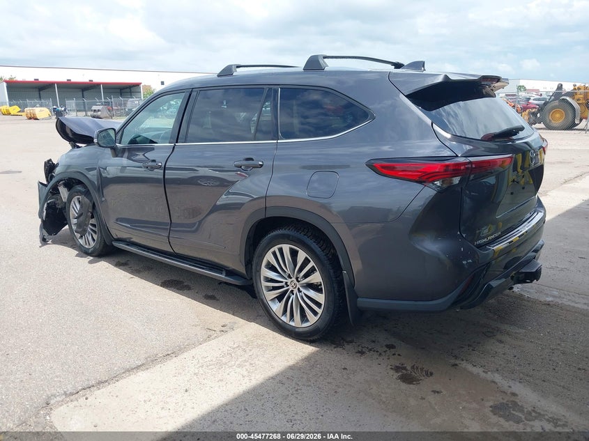 2022 Toyota Highlander VIN 5TDFZRBH2NS214192 IAAI salvage auction — FRONT END, Salvage (North Dakota), sold $16,800 on 2026-07-30 (photo 3)