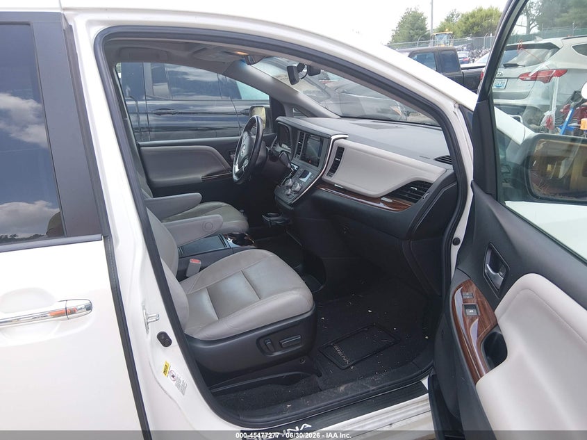 2015 Toyota Sienna VIN 5TDYK3DC8FS570692 IAAI salvage auction — REAR END, Salvage Title, sold $3,650 on 2026-07-22 (photo 5)