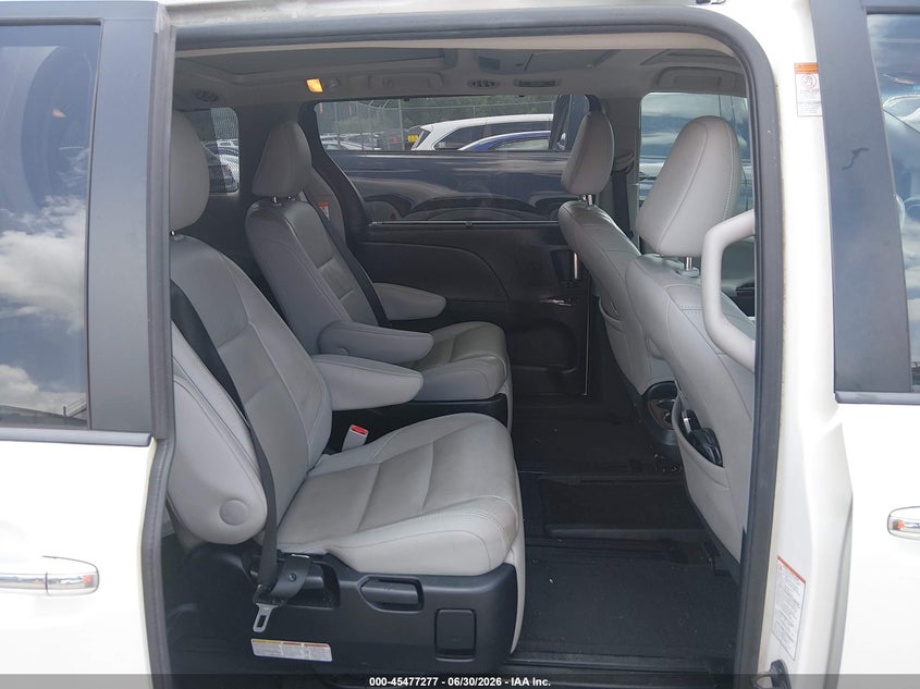 2015 Toyota Sienna VIN 5TDYK3DC8FS570692 IAAI salvage auction — REAR END, Salvage Title, sold $3,650 on 2026-07-22 (photo 8)