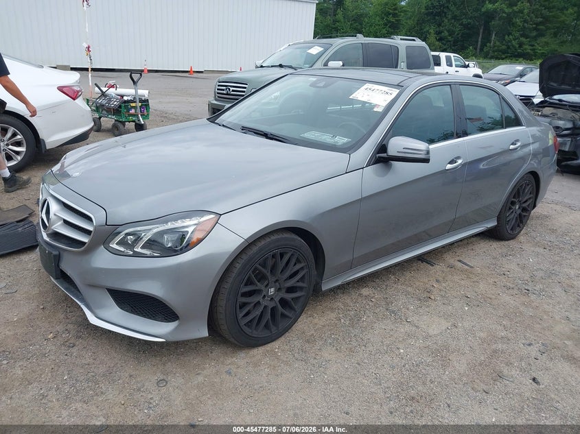 2015 Mercedes-benz E-klasse VIN WDDHF8JB5FB103708 IAAI salvage auction — REAR END, Wait Title, sold $2,875 on 2026-08-07 (photo 2)