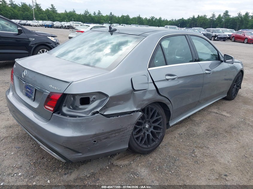 2015 Mercedes-benz E-klasse VIN WDDHF8JB5FB103708 IAAI salvage auction — REAR END, Wait Title, sold $2,875 on 2026-08-07 (photo 4)