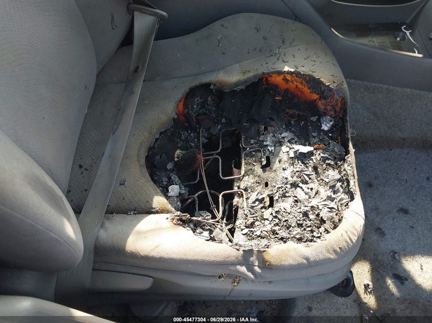 2011 Toyota Prius VIN JTDKN3DU4B0249719 IAAI salvage auction — NORMAL WEAR, Clear (Indiana), sold $1,050 on 2026-07-10 (photo 6)