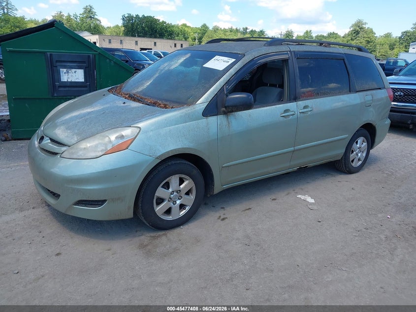 2008 Toyota Sienna VIN 5TDZK23C38S176701 IAAI salvage auction — NORMAL WEAR, Clear (Massachusetts), sold $475 on 2026-07-29 (photo 1)