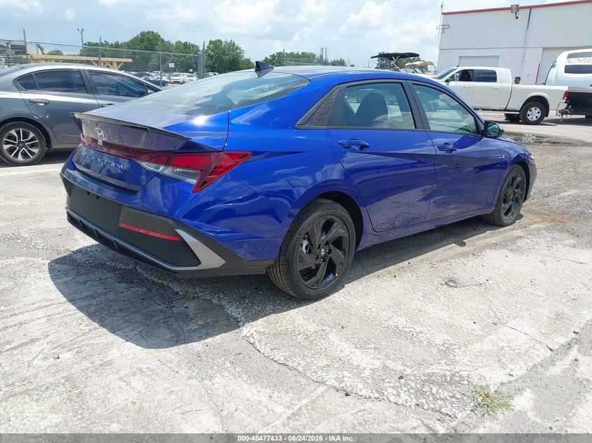 2026 Hyundai Elantra VIN KMHLM4DG9TU155459 IAAI salvage auction — RIGHT SIDE, Clear (Florida), sold $12,025 on 2026-07-11 (photo 4)