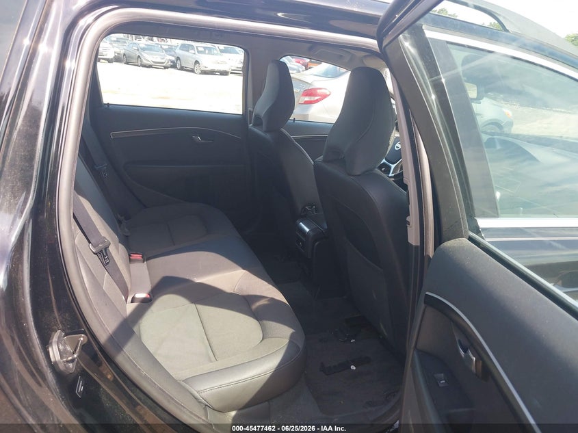 2013 Volvo Xc70 VIN YV4940BZ6D1156113 IAAI salvage auction — FRONT END, Salvage (Pennsylvania), sold $675 on 2026-07-11 (photo 8)