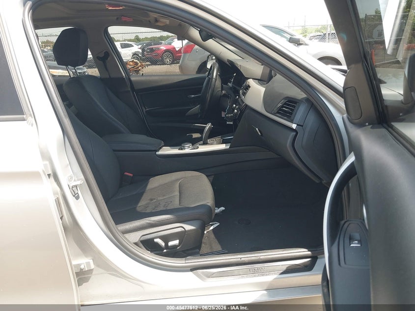 2018 BMW 3er VIN WBA8A3C51JA357995 IAAI salvage auction — FRONT END, Salvage (New Jersey), sold $3,550 on 2026-08-10 (photo 5)