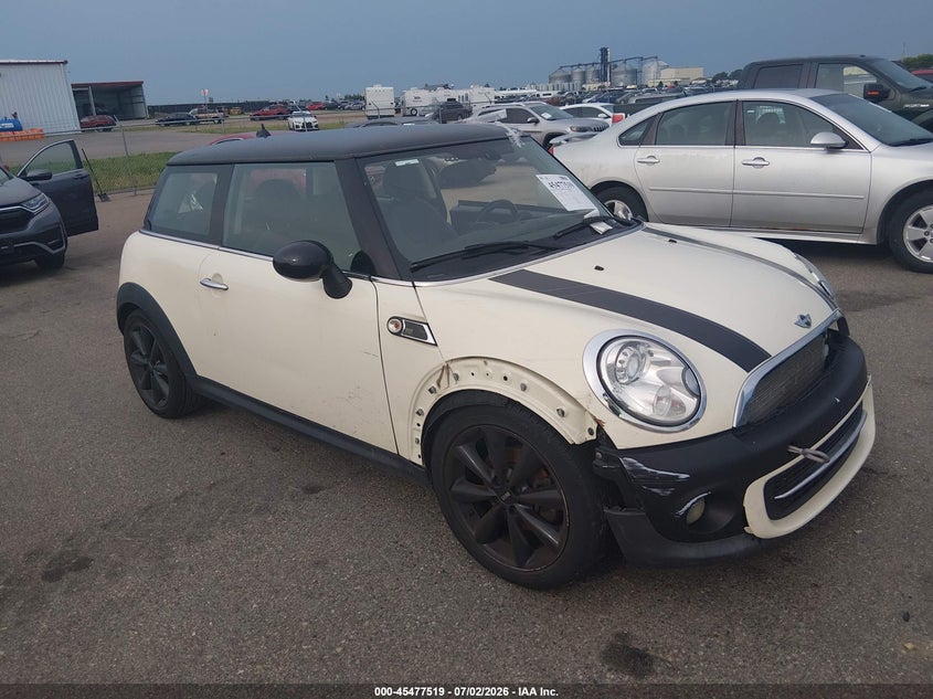 2013 Mini Hard top VIN WMWSU3C57DT374340 IAAI salvage auction — SIDE, Prior Salvage (Minnesota), sold $500 on 2026-08-17 (photo 1)