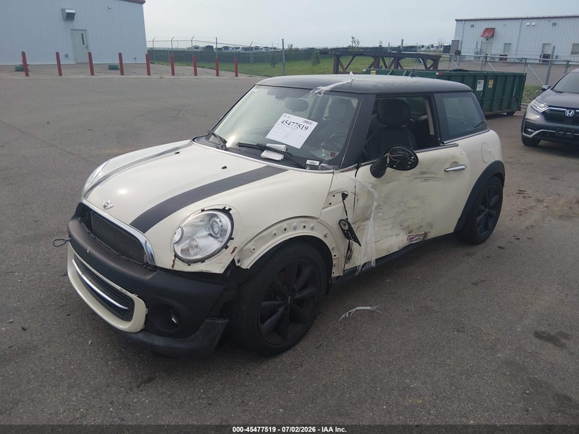2013 Mini Hard top VIN WMWSU3C57DT374340 IAAI salvage auction — SIDE, Prior Salvage (Minnesota), sold $500 on 2026-08-17 (photo 2)
