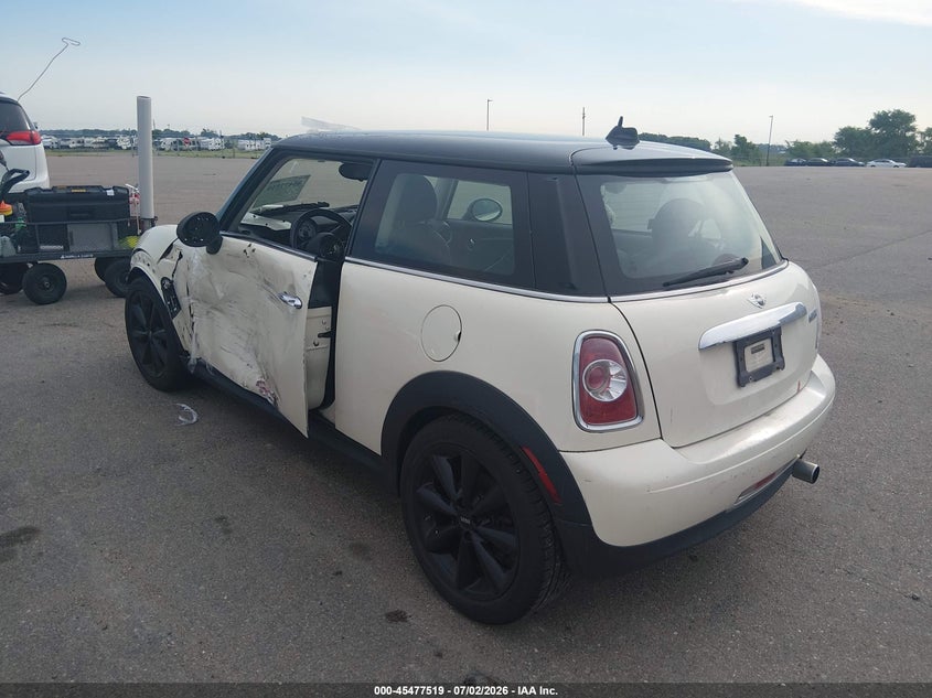 2013 Mini Hard top VIN WMWSU3C57DT374340 IAAI salvage auction — SIDE, Prior Salvage (Minnesota), sold $500 on 2026-08-17 (photo 3)