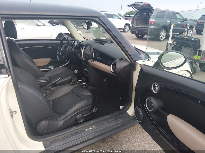 2013 Mini Hard top VIN WMWSU3C57DT374340 IAAI salvage auction — SIDE, Prior Salvage (Minnesota), sold $500 on 2026-08-17 (photo 5)