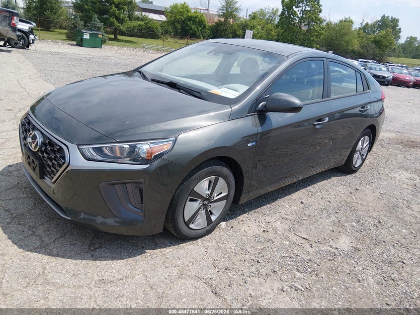 2020 Hyundai Ioniq hybrid VIN KMHC65LC4LU220183 IAAI salvage auction — RIGHT SIDE, Sf97 (Ohio), sold $10,700 on 2026-08-12 (photo 2)