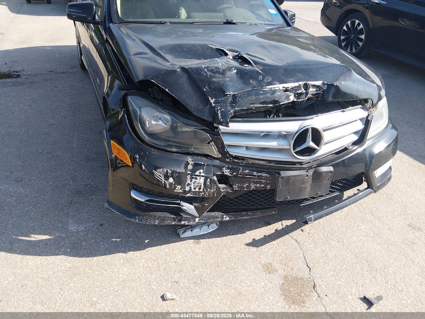 2012 Mercedes-benz C-klasse VIN WDDGF4HB1CA628650 IAAI salvage auction — NORMAL WEAR, Original (Texas), sold $275 on 2026-07-06 (photo 6)