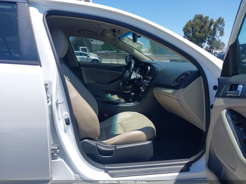 2012 Kia Optima VIN 5XXGN4A70CG006421 IAAI salvage auction — NORMAL WEAR, Clear - Dealer Only (California), sold $375 on 2026-07-29 (photo 5)