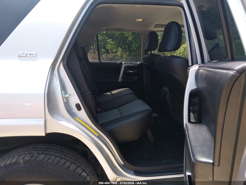 2017 Toyota 4runner VIN JTEBU5JR6H5454075 IAAI salvage auction — FRONT END, Salvage - Greater Than 75% (Maryland), sold $9,700 on 2026-07-16 (photo 8)