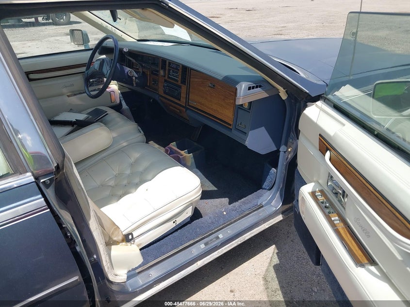 1984 Cadillac Seville VIN 1G6AS6982EE822919 IAAI salvage auction — NORMAL WEAR, Clear (Oklahoma), sold $1,850 on 2026-07-07 (photo 5)