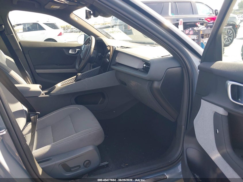 2024 Polestar 2 VIN YSMFD3KA8RL235400 IAAI salvage auction — SIDE, Salvage Title, sold $5,500 on 2026-08-13 (photo 5)