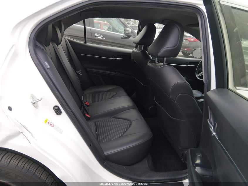 2018 Toyota Camry VIN JTNB11HK7J3066610 IAAI salvage auction — RIGHT SIDE, Salvage (California), sold $5,625 on 2026-07-09 (photo 8)