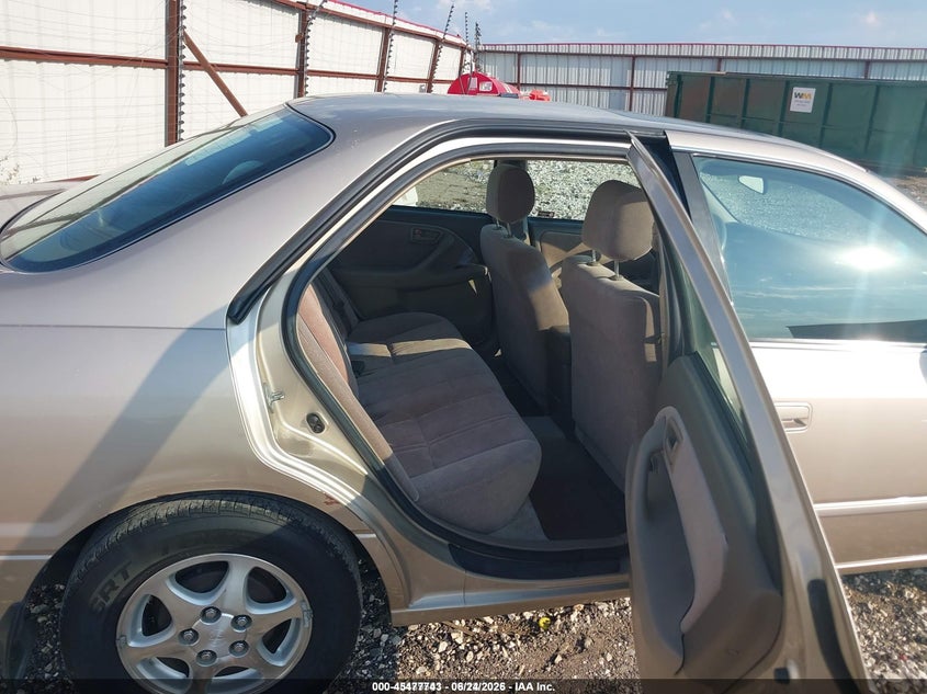 1998 Toyota Camry VIN JT2BG28K4W0143881 IAAI salvage auction — HAIL, Salvage (Idaho), sold $400 on 2026-07-30 (photo 8)
