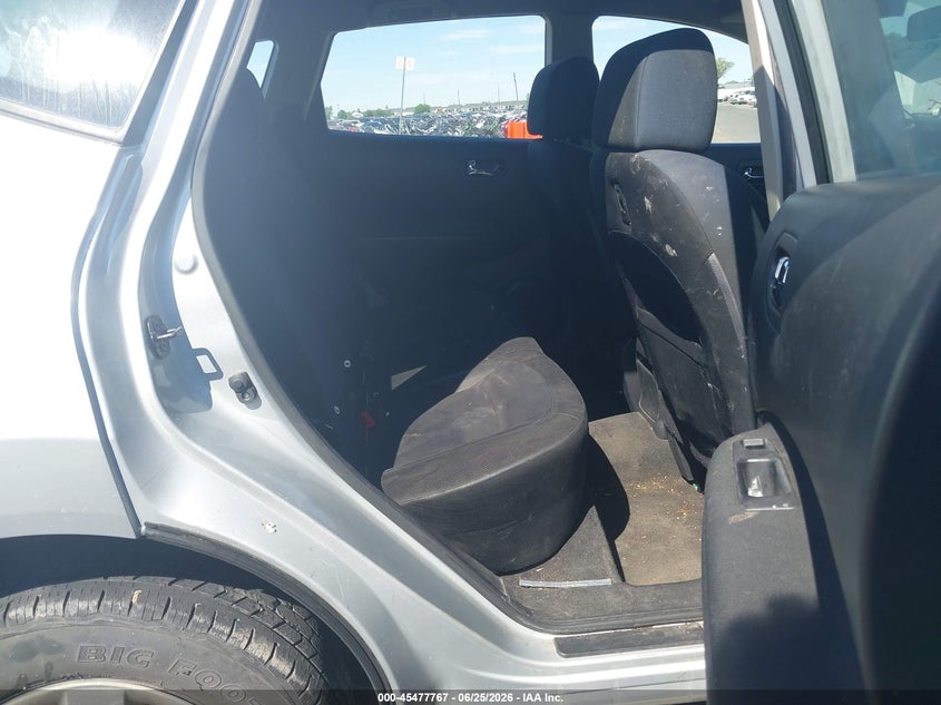 2013 Nissan Rogue sport VIN JN8AS5MV8DW638358 IAAI salvage auction — NORMAL WEAR, Clear (Utah), sold $275 on 2026-07-09 (photo 8)