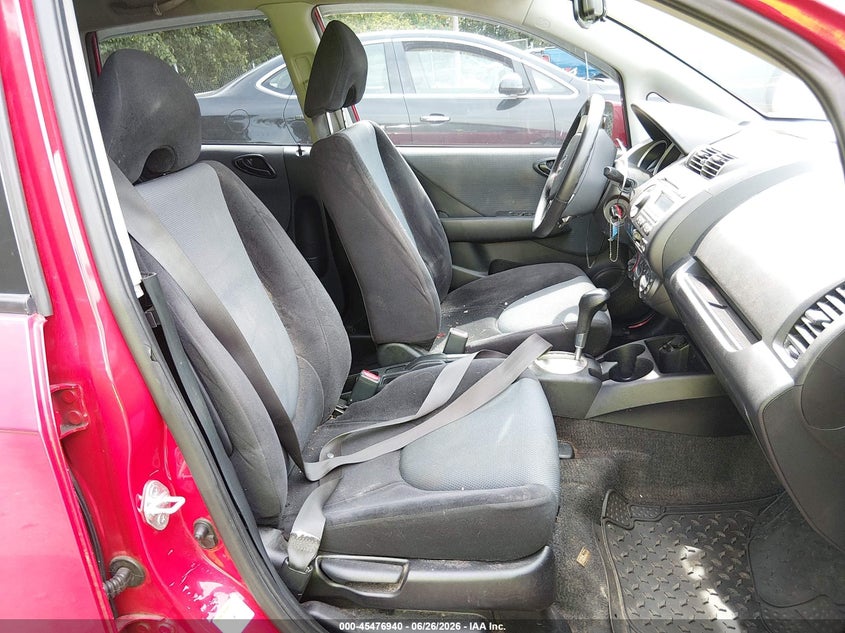 2007 Honda Fit VIN JHMGD38667S055093 IAAI salvage auction — FRONT END, Salvage - Greater Than 75% (Maryland), sold $1,100 on 2026-07-09 (photo 5)