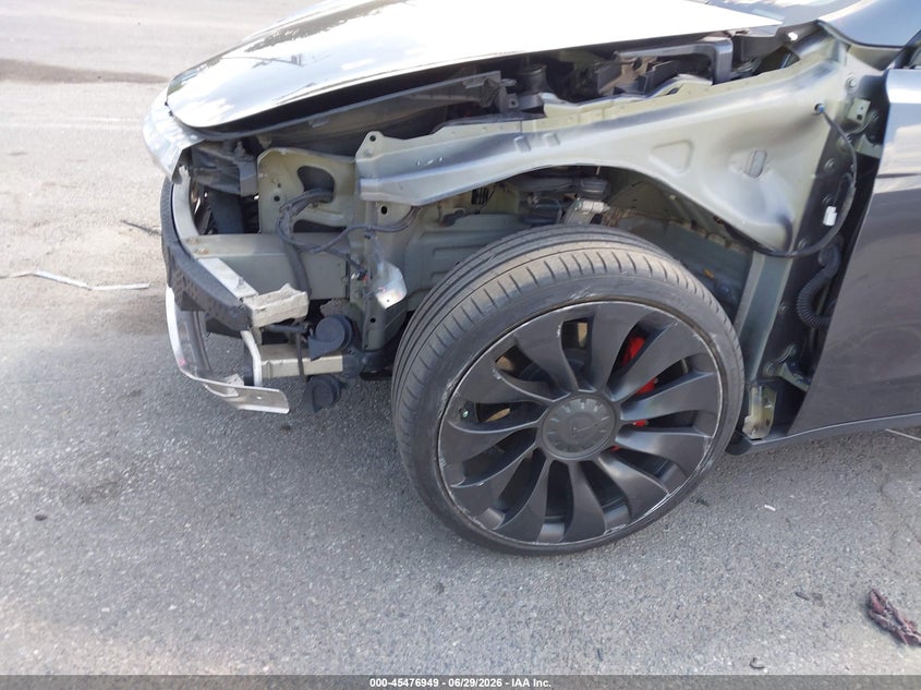 2020 Tesla Model y VIN 5YJYGDEF6LF052256 IAAI salvage auction — FRONT END, Salvage (North Carolina), sold $11,200 on 2026-08-03 (photo 6)