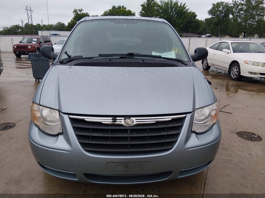 2006 Chrysler Town & country VIN 2A4GP54L26R757504 IAAI salvage auction — NORMAL WEAR, Clear (Illinois), sold $250 on 2026-07-12 (photo 6)