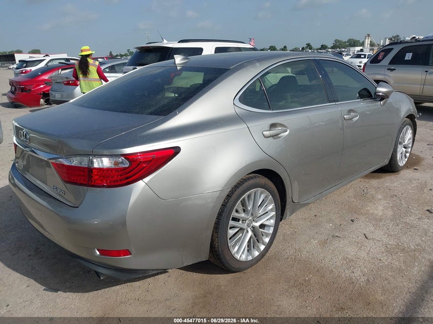2015 Lexus ES VIN JTHBK1GG7F2208111 IAAI salvage auction — FRONT END, Original (Texas), sold $3,650 on 2026-08-01 (photo 4)