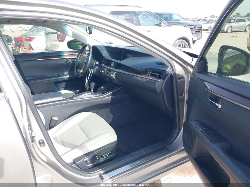 2015 Lexus ES VIN JTHBK1GG7F2208111 IAAI salvage auction — FRONT END, Original (Texas), sold $3,650 on 2026-08-01 (photo 5)