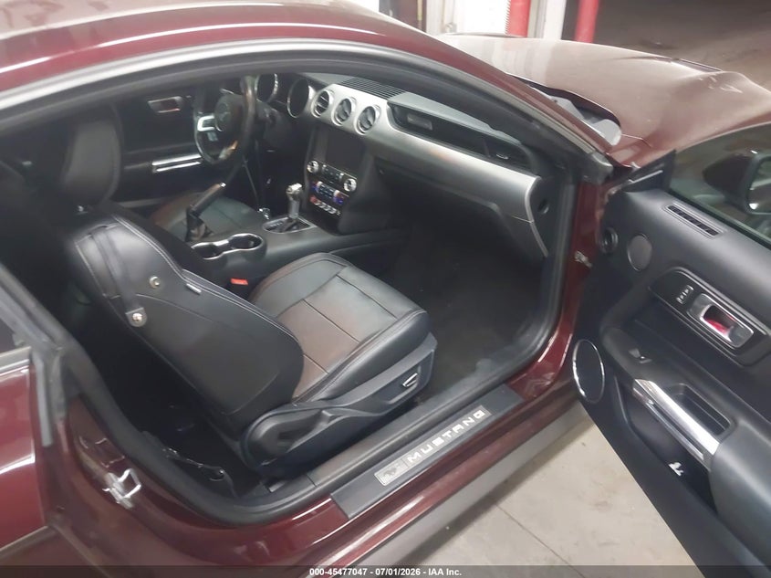 2018 Ford Mustang VIN 1FA6P8TH9J5146767 IAAI salvage auction — REAR END, Salvage Title, sold $6,100 on 2026-08-03 (photo 5)