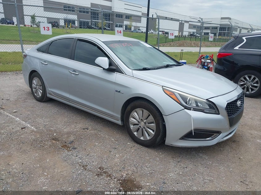 2017 Hyundai Sonata VIN KMHE24L35HA070866 IAAI salvage auction — NORMAL WEAR, Original (Texas), sold $625 on 2026-07-28 (photo 1)