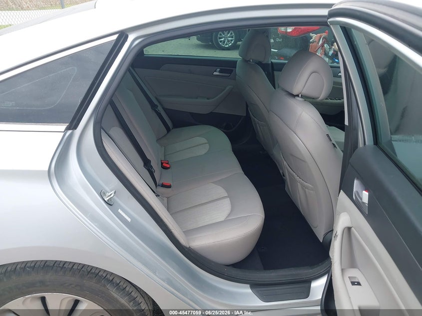 2017 Hyundai Sonata VIN KMHE24L35HA070866 IAAI salvage auction — NORMAL WEAR, Original (Texas), sold $625 on 2026-07-28 (photo 8)