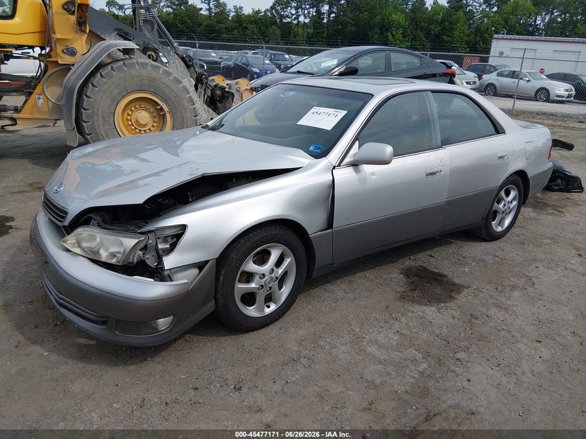 2001 Lexus Es 300 VIN JT8BF28G210342408 IAAI salvage auction — RIGHT FRONT, Salvage (Virginia), sold $200 on 2026-07-31 (photo 2)