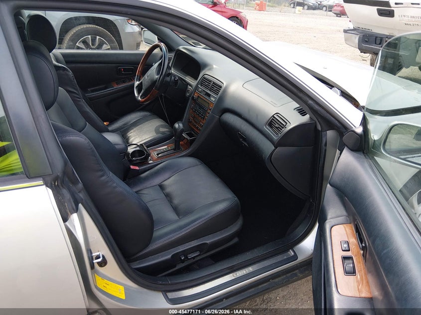 2001 Lexus Es 300 VIN JT8BF28G210342408 IAAI salvage auction — RIGHT FRONT, Salvage (Virginia), sold $200 on 2026-07-31 (photo 5)