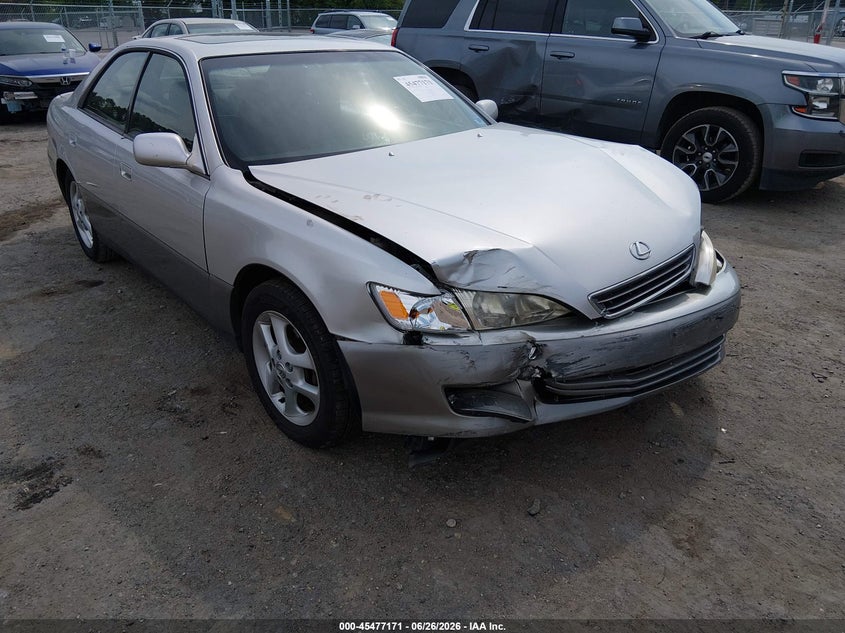 2001 Lexus Es 300 VIN JT8BF28G210342408 IAAI salvage auction — RIGHT FRONT, Salvage (Virginia), sold $200 on 2026-07-31 (photo 6)