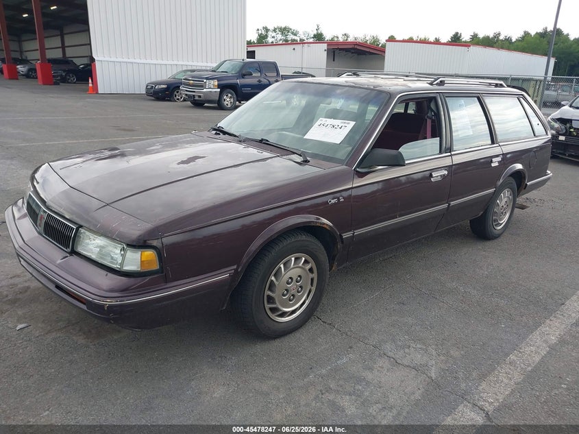 1996 Oldsmobile Ciera VIN 1G3AJ85M0T6307665 IAAI salvage auction — NORMAL WEAR, Clear (New York), sold $400 on 2026-07-09 (photo 2)