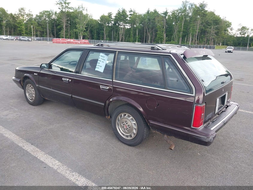 1996 Oldsmobile Ciera VIN 1G3AJ85M0T6307665 IAAI salvage auction — NORMAL WEAR, Clear (New York), sold $400 on 2026-07-09 (photo 3)