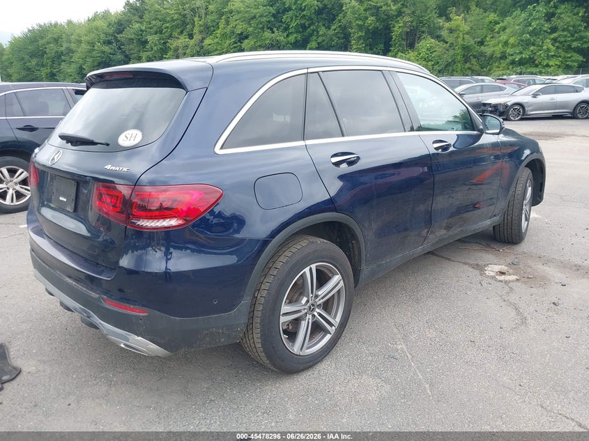 2022 Mercedes-benz Glc VIN W1N0G8EB4NG038083 IAAI salvage auction — UNDERCARRIAGE, Salvage Title, sold $6,600 on 2026-07-30 (photo 4)