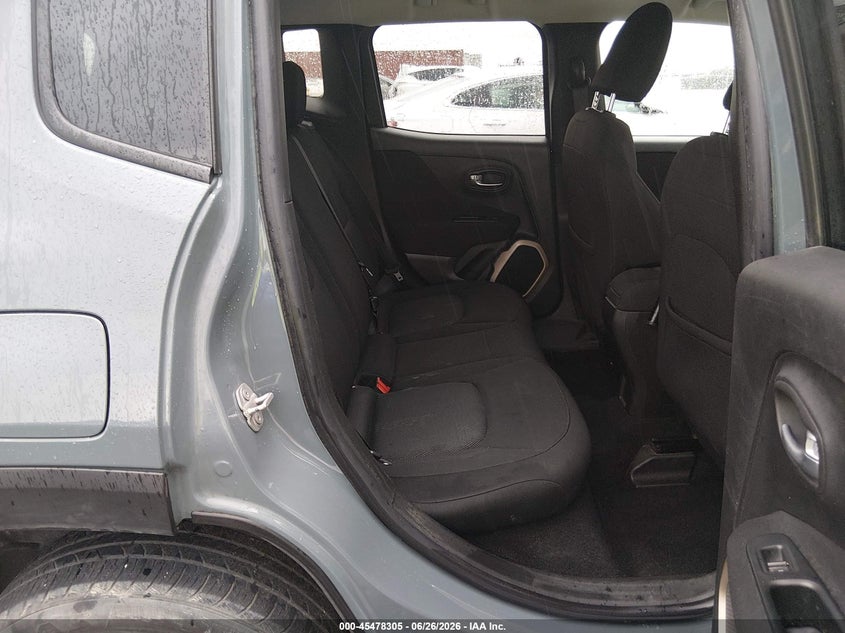 2017 Jeep Renegade VIN ZACCJBBB0HPF40569 IAAI salvage auction — FRONT END, Salvage (Missouri), sold $1,750 on 2026-08-04 (photo 8)
