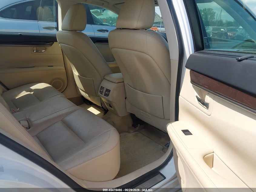 2014 Lexus ES VIN JTHBK1GG4E2119675 IAAI salvage auction — HAIL, Salvage (Ohio), sold $8,975 on 2026-07-14 (photo 8)
