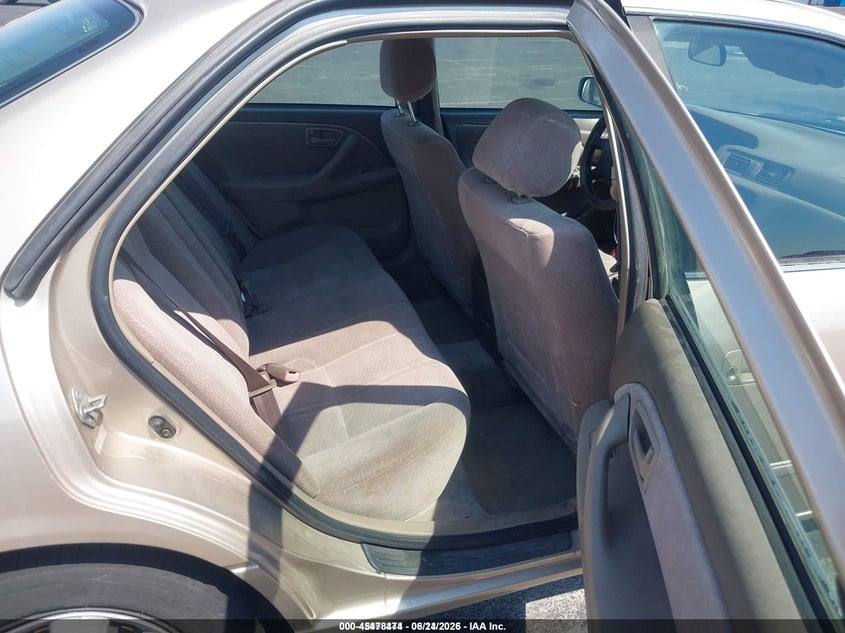 1998 Toyota Camry VIN JT2BG22K7W0123732 IAAI salvage auction — LEFT SIDE, Salvage (Idaho), sold $300 on 2026-07-10 (photo 8)