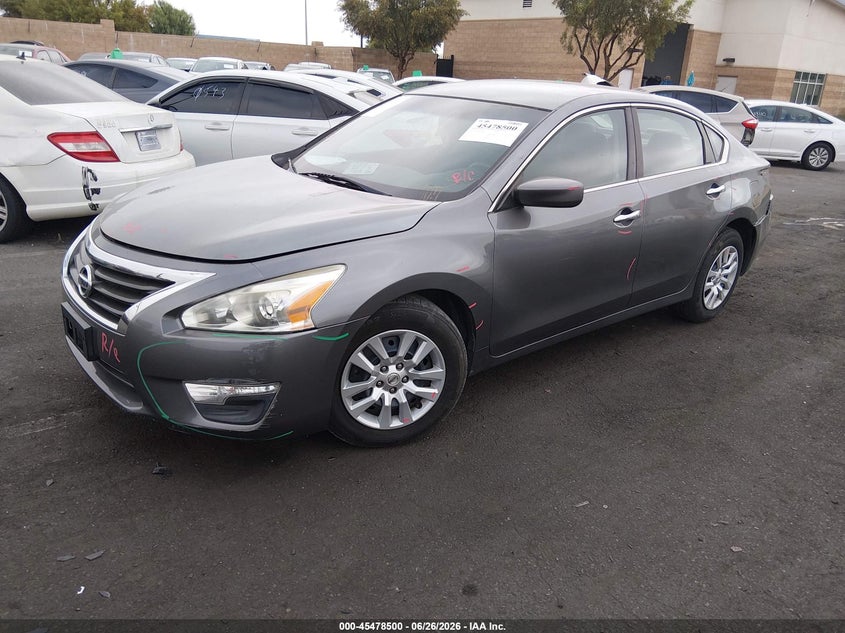 2015 Nissan Altima VIN 1N4AL3AP8FC259082 IAAI salvage auction — REAR END, Salvage Title, sold $2,150 on 2026-07-17 (photo 2)