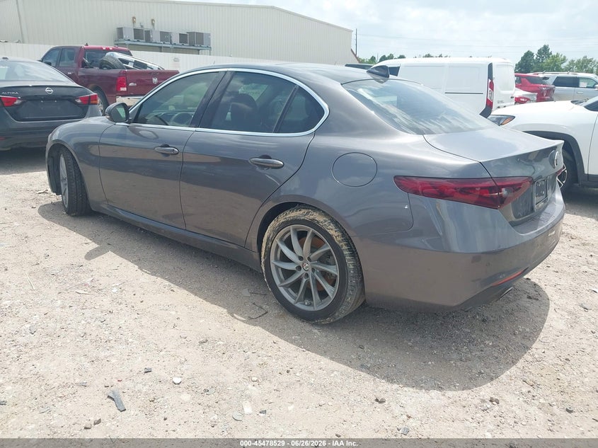 2017 Alfa romeo Giulia VIN ZARFAEBN2H7535949 IAAI salvage auction — WATER/FLOOD, Salvage (Texas), sold $1,750 on 2026-07-30 (photo 3)