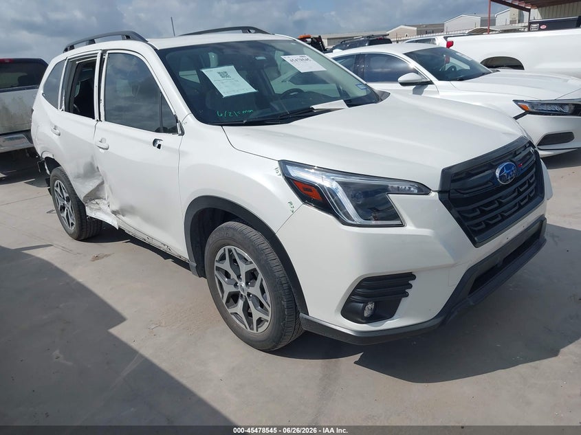 2024 Subaru Forester VIN JF2SKADC7RH408363 — IAAI salvage auction photo