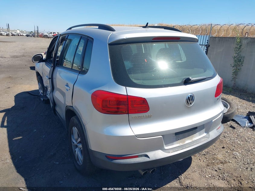 2016 Volkswagen Tiguan VIN WVGAV7AX1GW550160 IAAI salvage auction — UNKNOWN, Salvage (California), sold $275 on 2026-08-05 (photo 3)
