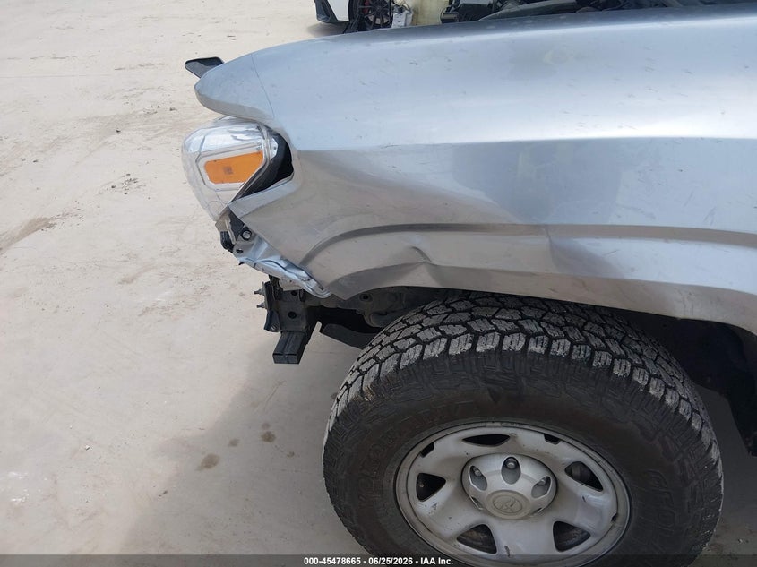 2018 Toyota Tacoma VIN 5TFAX5GN2JX118431 IAAI salvage auction — FRONT END, Salvage (Texas), sold $4,700 on 2026-07-21 (photo 6)