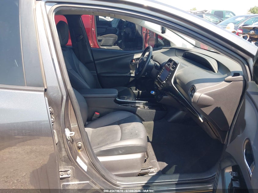 2021 Toyota Prius VIN JTDKAMFU1M3138691 IAAI salvage auction — HAIL, Salvage Title, sold $10,700 on 2026-08-20 (photo 5)