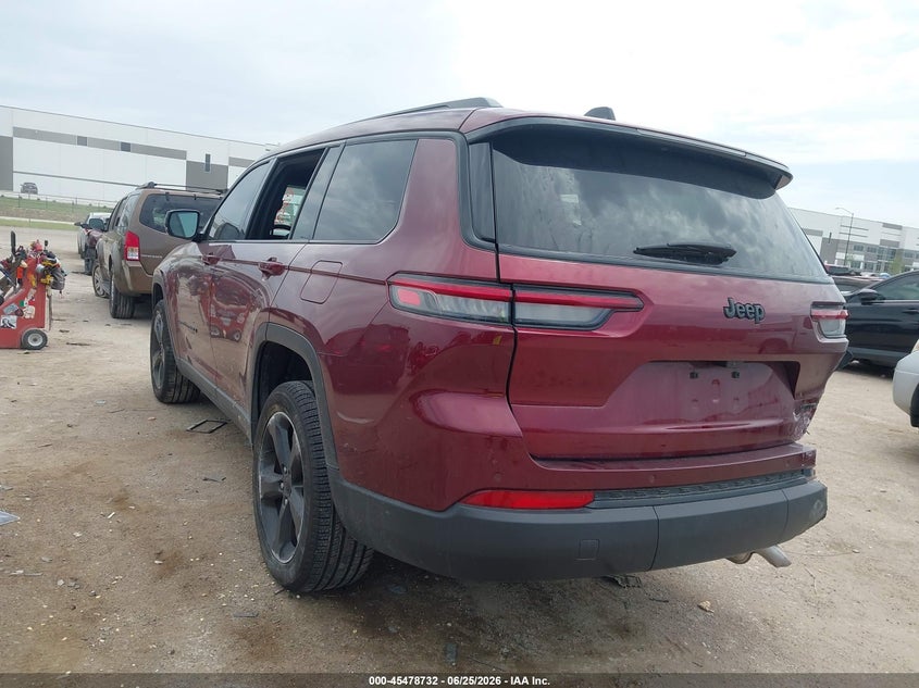 2025 Jeep Grand cherokee VIN 1C4RJJBG2S8651669 IAAI salvage auction — REAR END, Salvage Title, sold $16,900 on 2026-09-08 (photo 3)