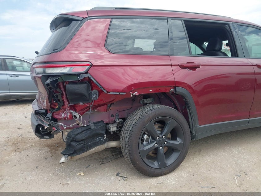 2025 Jeep Grand cherokee VIN 1C4RJJBG2S8651669 IAAI salvage auction — REAR END, Salvage Title, sold $16,900 on 2026-09-08 (photo 6)