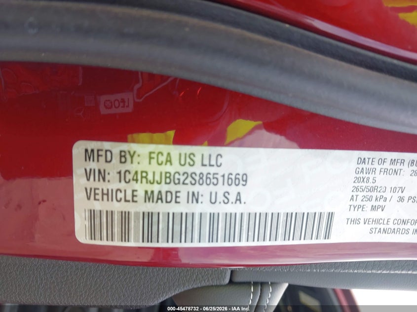 2025 Jeep Grand cherokee VIN 1C4RJJBG2S8651669 IAAI salvage auction — REAR END, Salvage Title, sold $16,900 on 2026-09-08 (photo 9)