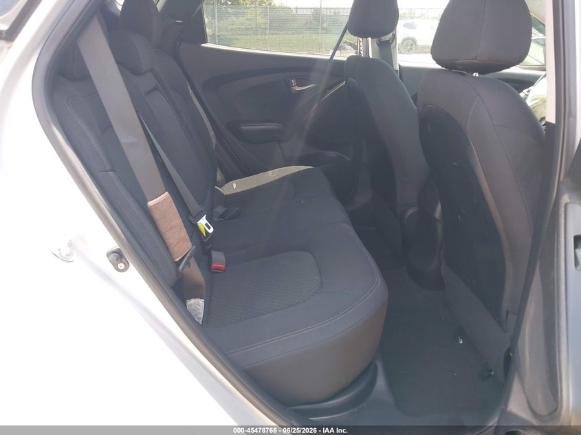 2012 Hyundai Tucson VIN KM8JT3AB4CU391336 IAAI salvage auction — FRONT END, Salvage (Pennsylvania), sold $750 on 2026-07-17 (photo 8)